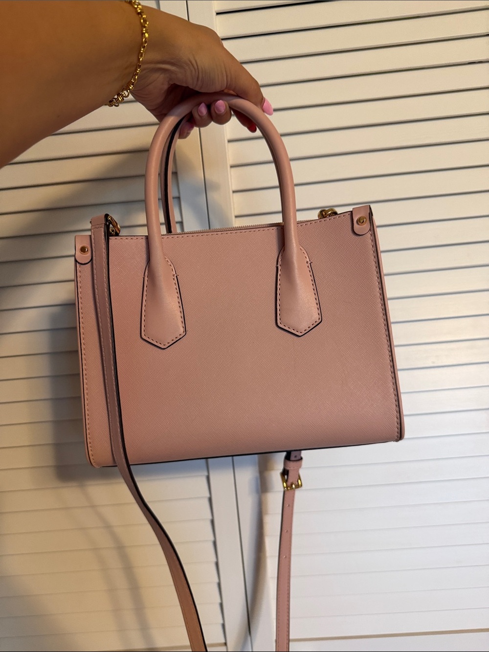 Michael Kors Blush Pink Saffiano Satchel with Gold Hardware - Picture 3 of 4
